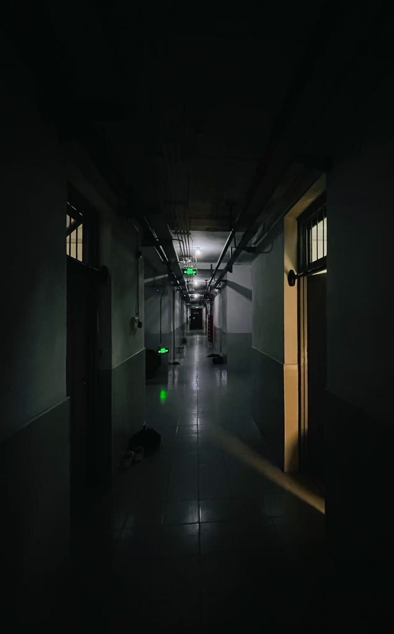 曾经 1010 寝室夜晚-iPhone12Pro